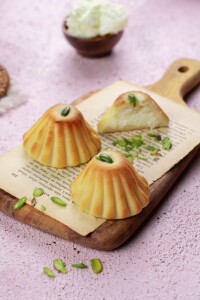 Image for 'غريبة بالقشطة' Item